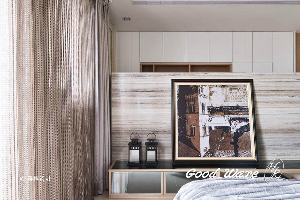 modern moulding style