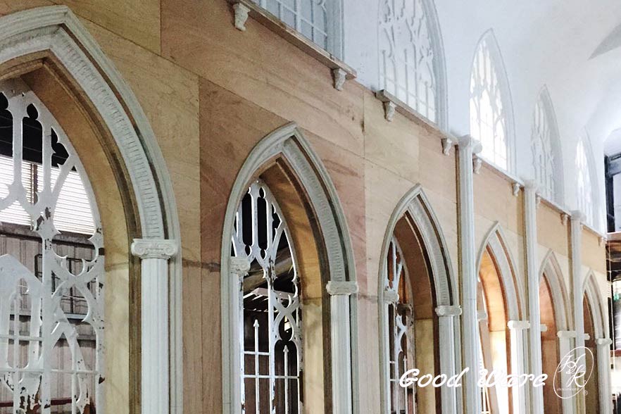 flexible decorative molding