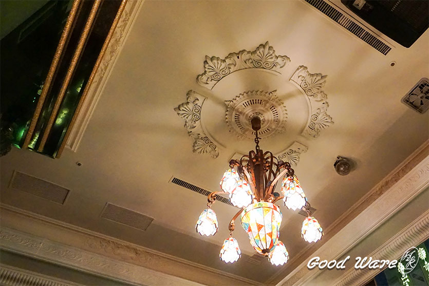 The Fitness Crown Molding for High Ceilings