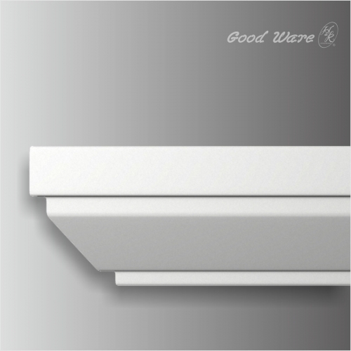 Classic simple crown moulding in kitchen