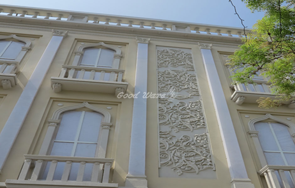 Several decorative moldings for modern house facade design